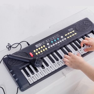 Popüler Çocuk Piyano Oyuncakları 37 Tuşlu Çocuk Enstrüman Elektrikli Piyano Oyuncakları Mikrofonlu